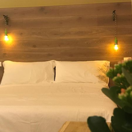 Hotel Raphael 博尔迪盖拉 外观 照片