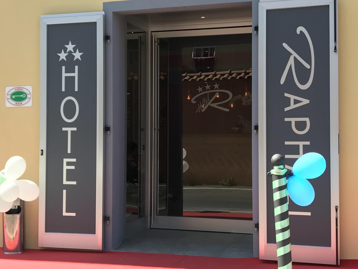 Hotel Raphael 博尔迪盖拉 外观 照片