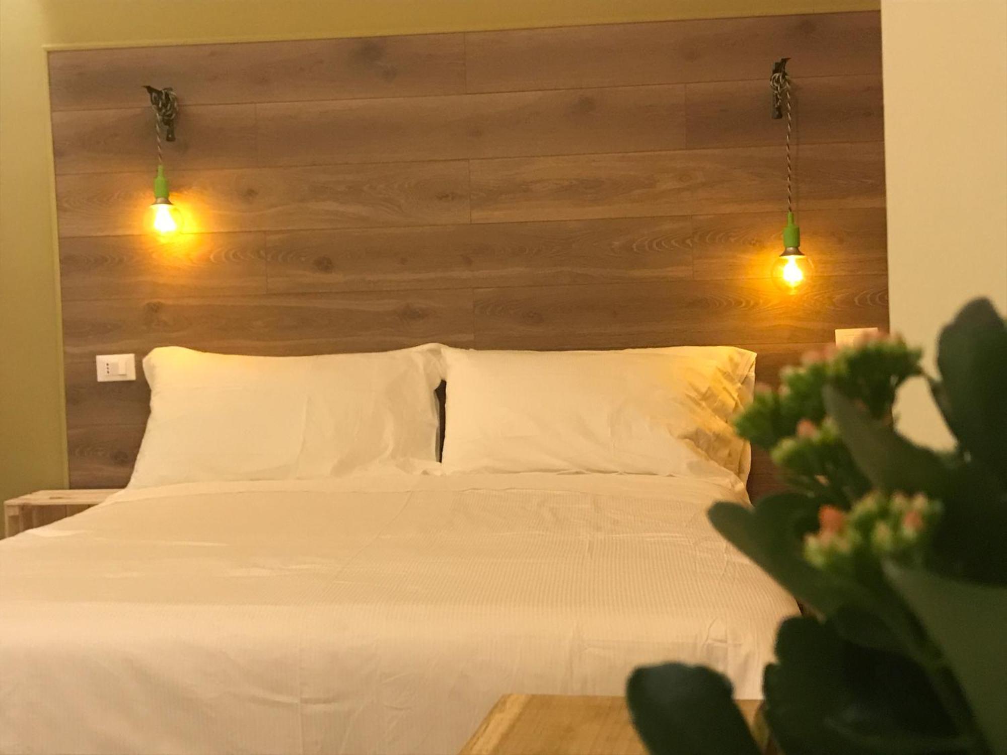 Hotel Raphael 博尔迪盖拉 外观 照片