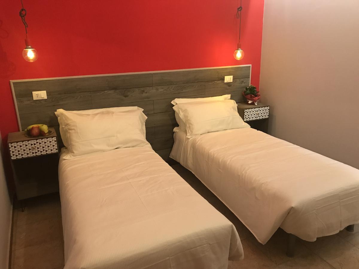 Hotel Raphael 博尔迪盖拉 外观 照片