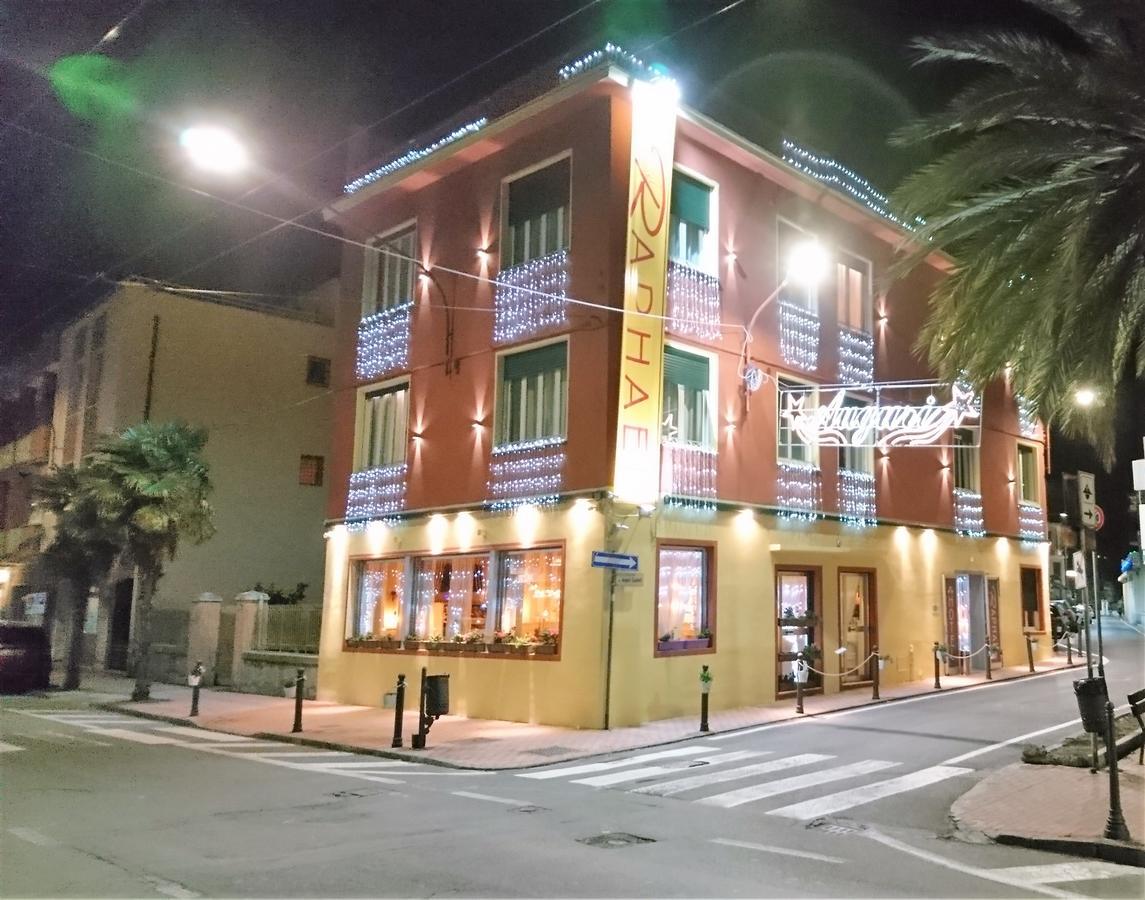 Hotel Raphael 博尔迪盖拉 外观 照片