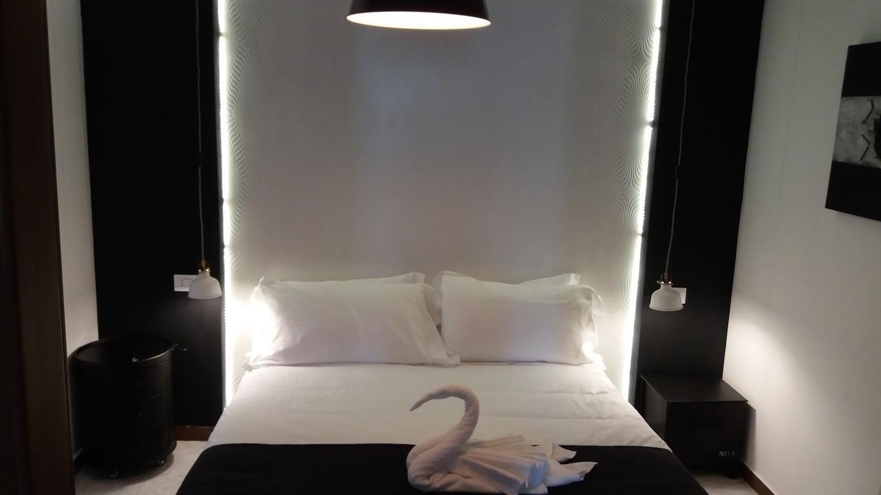 Hotel Raphael 博尔迪盖拉 外观 照片