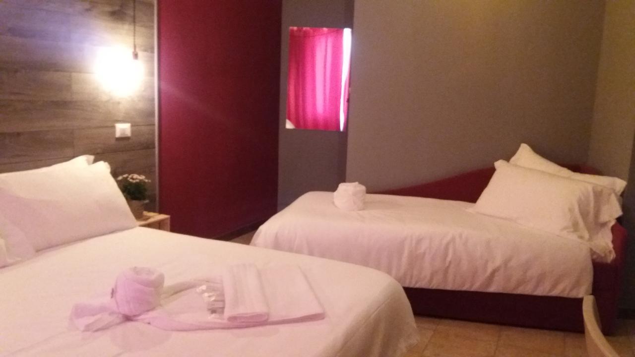 Hotel Raphael 博尔迪盖拉 外观 照片